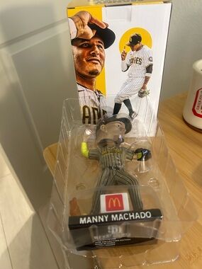 Manny Machado San Diego Padres Bobblehead - Black & Yellow